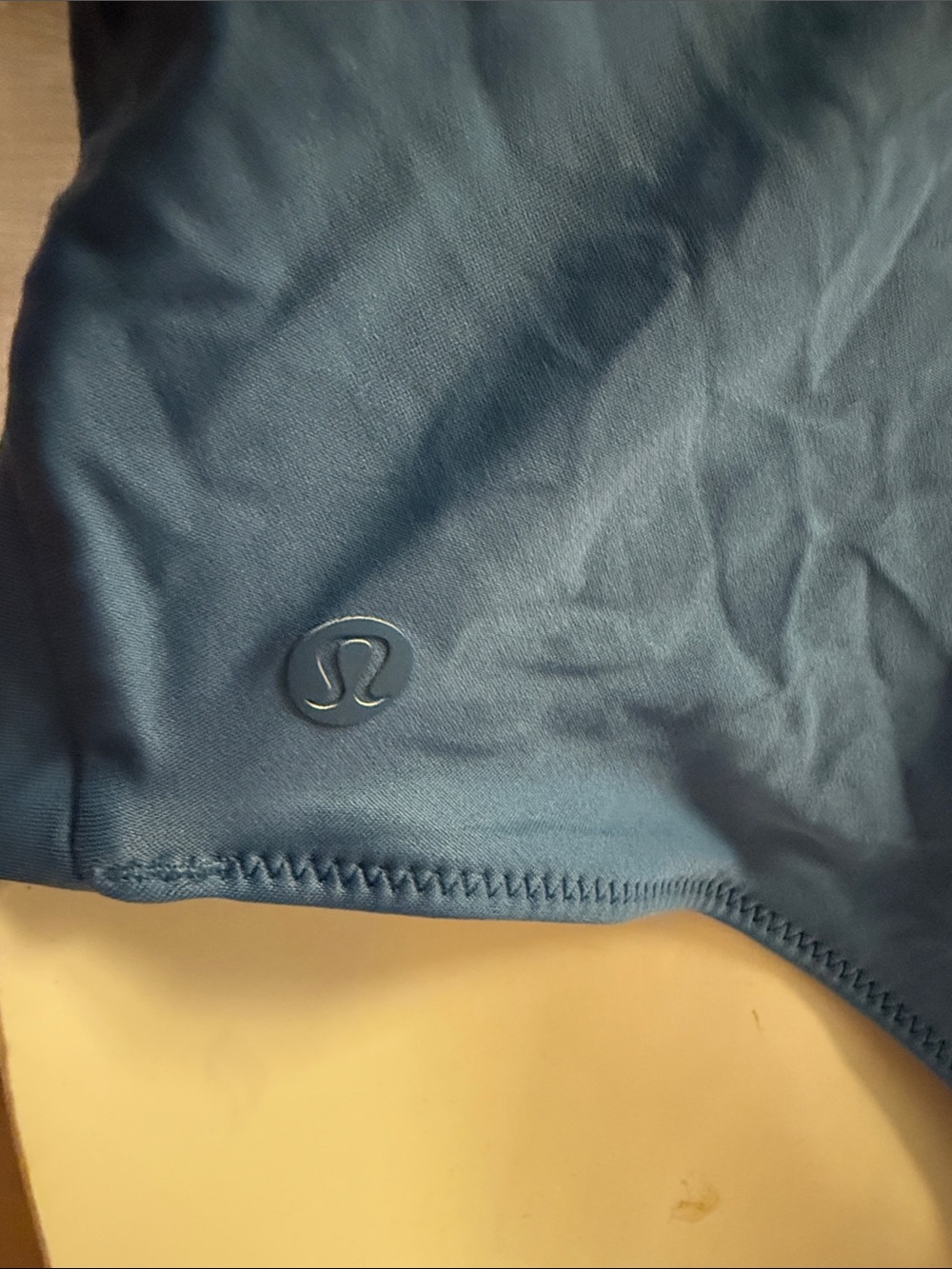Lululemon - Picture 2 of 5